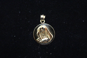  Round St. Mary Pendant