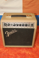 Fender Acoustasonic 15