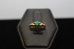 Dainty Emerald and 10kt Gold Ring